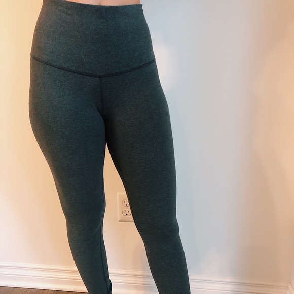 size 6 lululemon pants